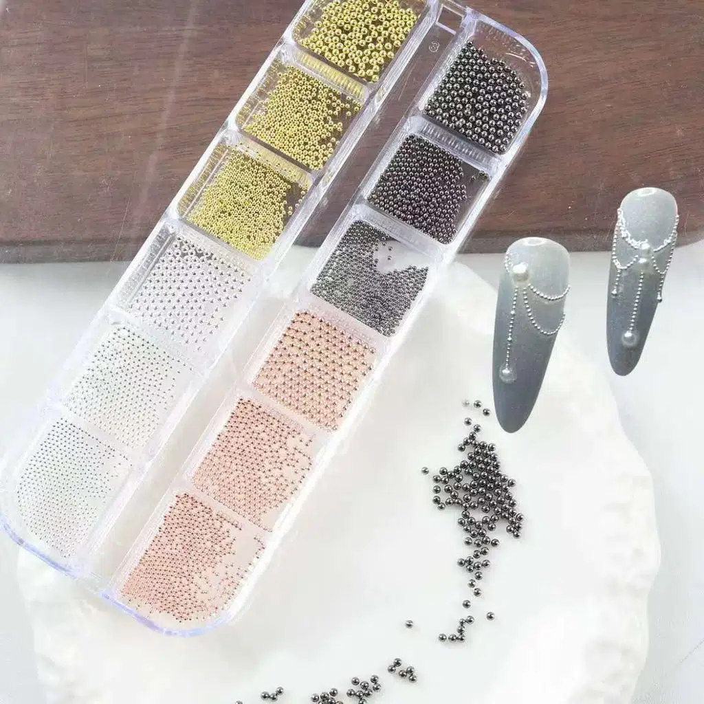 4 Renk 12li Tırnak Süsleme Parlak Metal Havyar Taşları 3 Boy Nail Art Boncukları WN-526