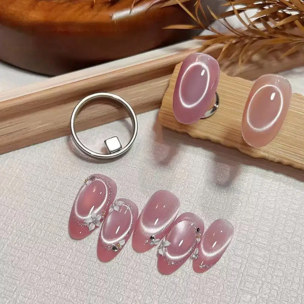 Halka ve Kare Uçlu Dairesel Kedi Gözü Kalıcı Oje Mıknatısı Cat Eye Magnet RNCAT001