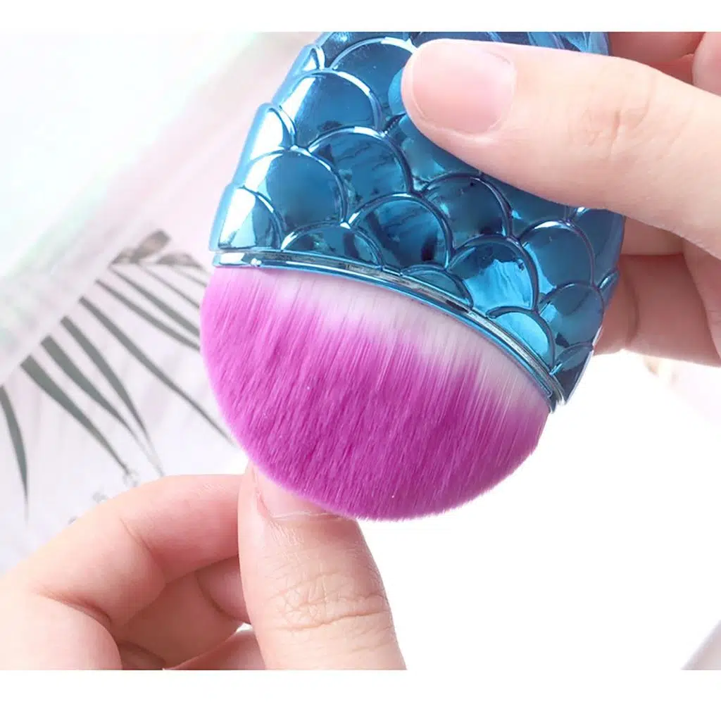 Tırnak Toz Fırçası Balık